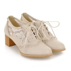 Mid Heel Lace Up Oxford Vintage Beige Shoes 6.5